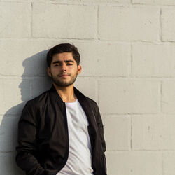 Picture of Efren Valdivia