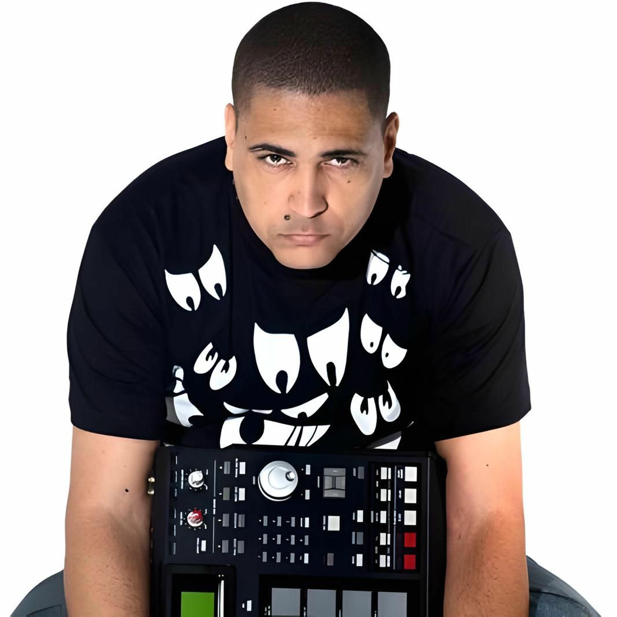 Artist picture of Sany Pitbull