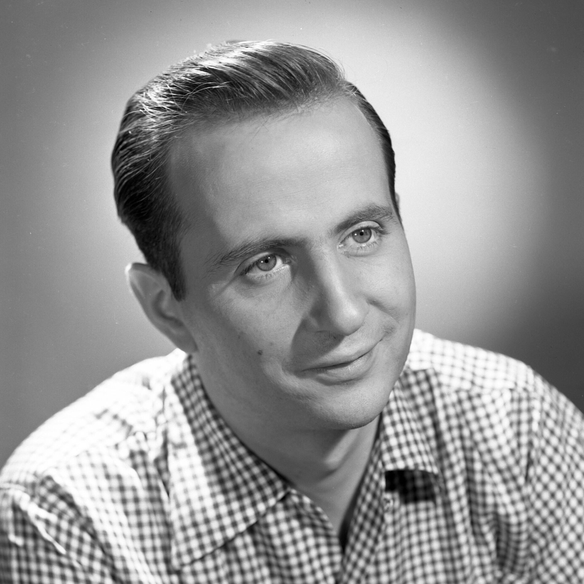 Artist picture of Johnny Mandel
