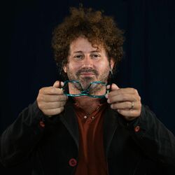 Picture of Raul Paz