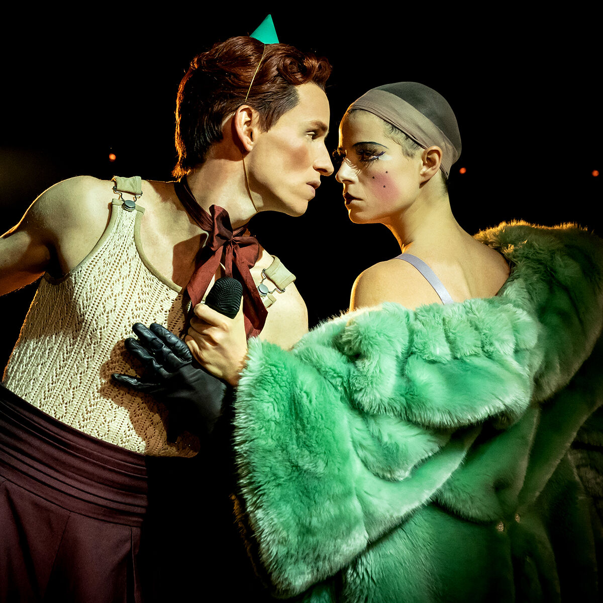 2021 London Cast of Cabaret
