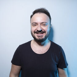 Picture of Tuna Velibaşoğlu