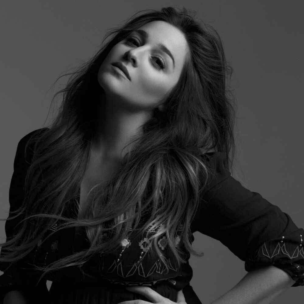 Picture of Alisan Porter