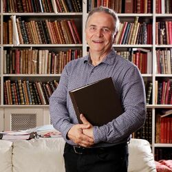 Picture of Sir Mark Elder