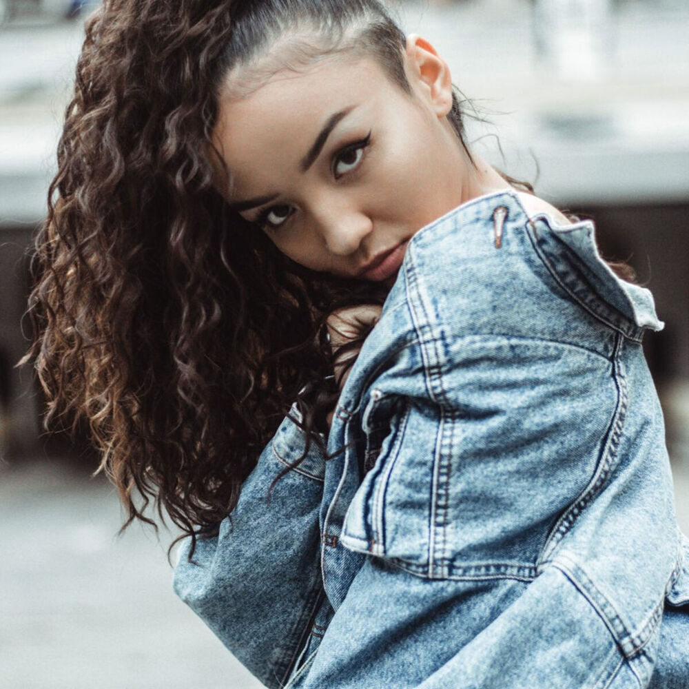 Picture of Lexii Alijai