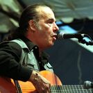 Oscar Chávez
