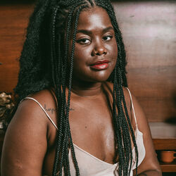 Picture of Luciane Dom