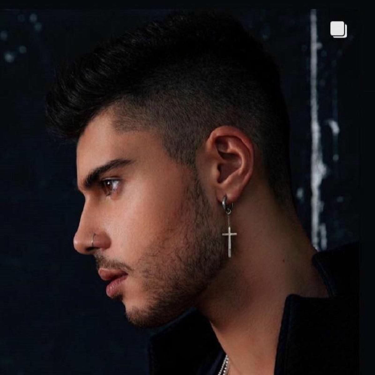 Artist picture of Andrew Lambrou