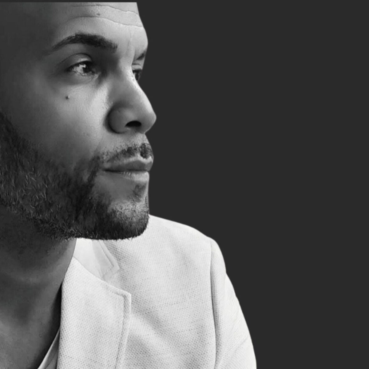 Artist picture of Francis Maiv