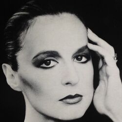 Picture of Loretta Goggi