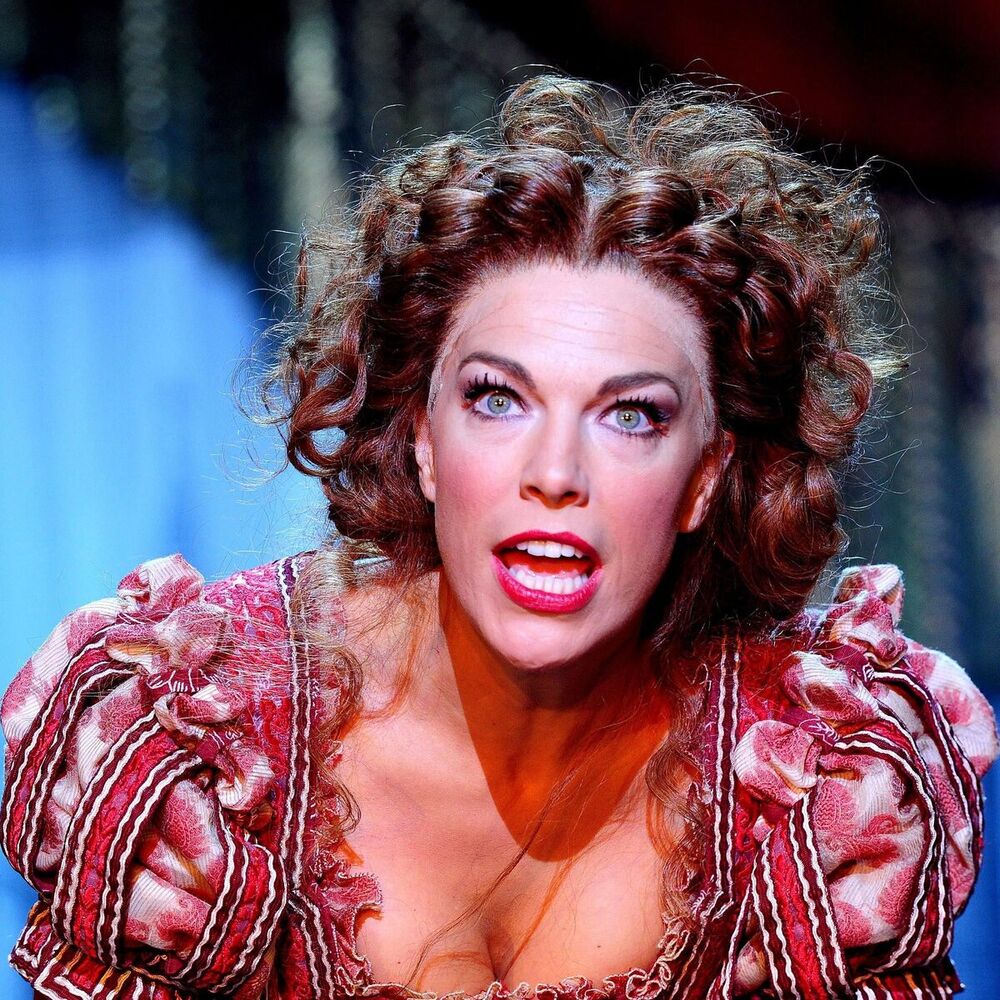 Picture of Hannah Waddingham