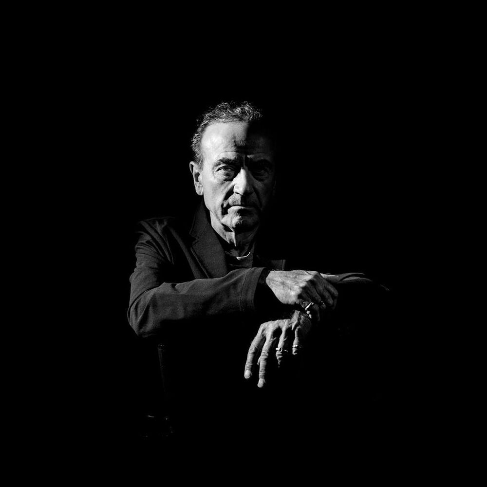 Picture of Hugh Cornwell