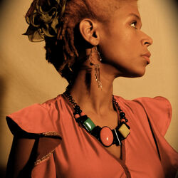 Picture of Carmen Souza