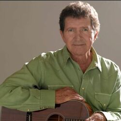 Picture of Mac Davis