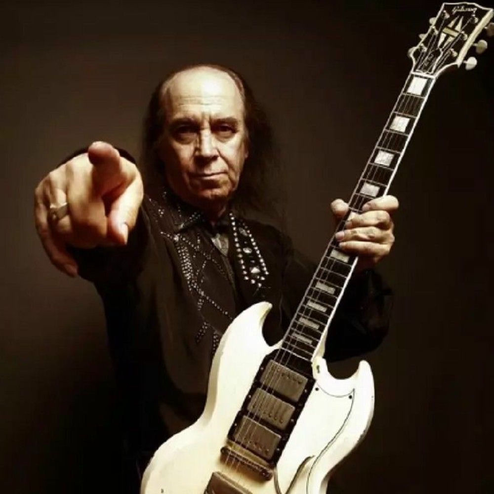 Photo de l'artiste Erkin Koray