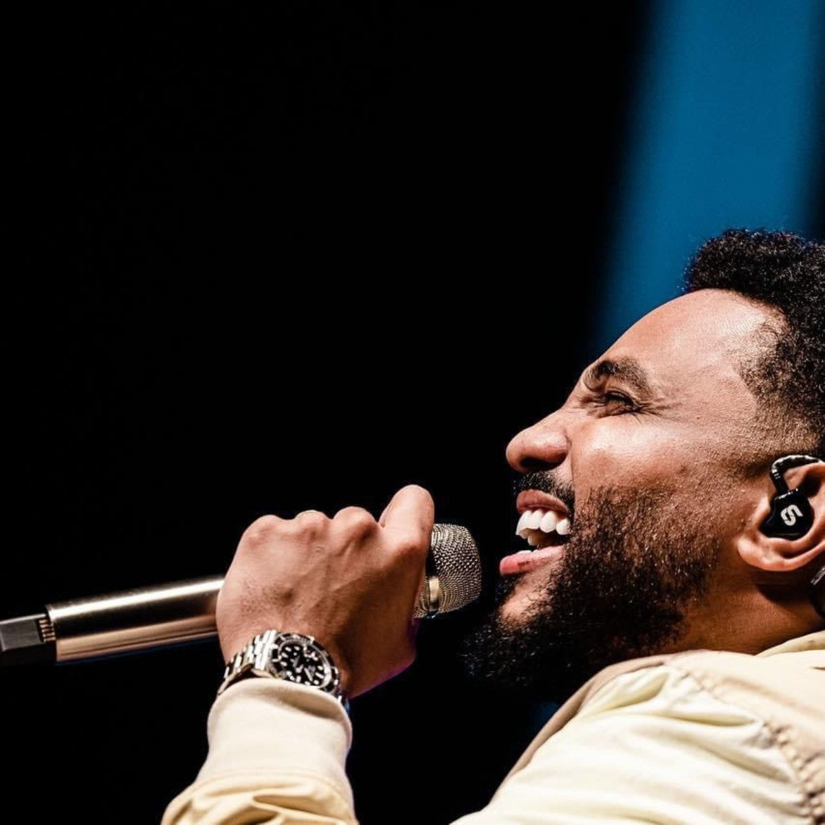 Artist picture of Eli Soares