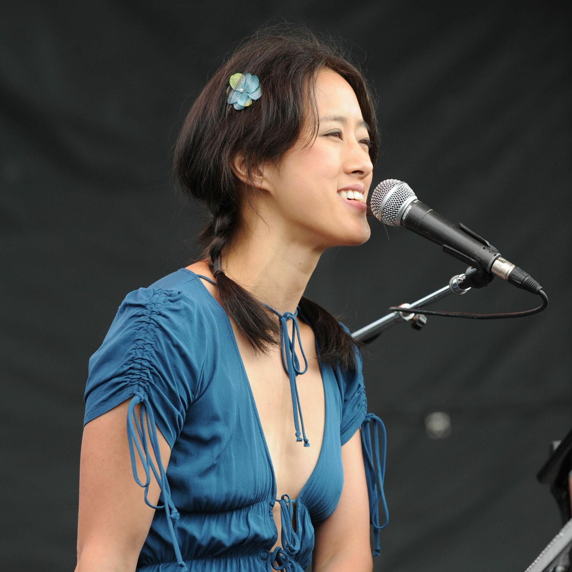 Artist picture of Vienna Teng
