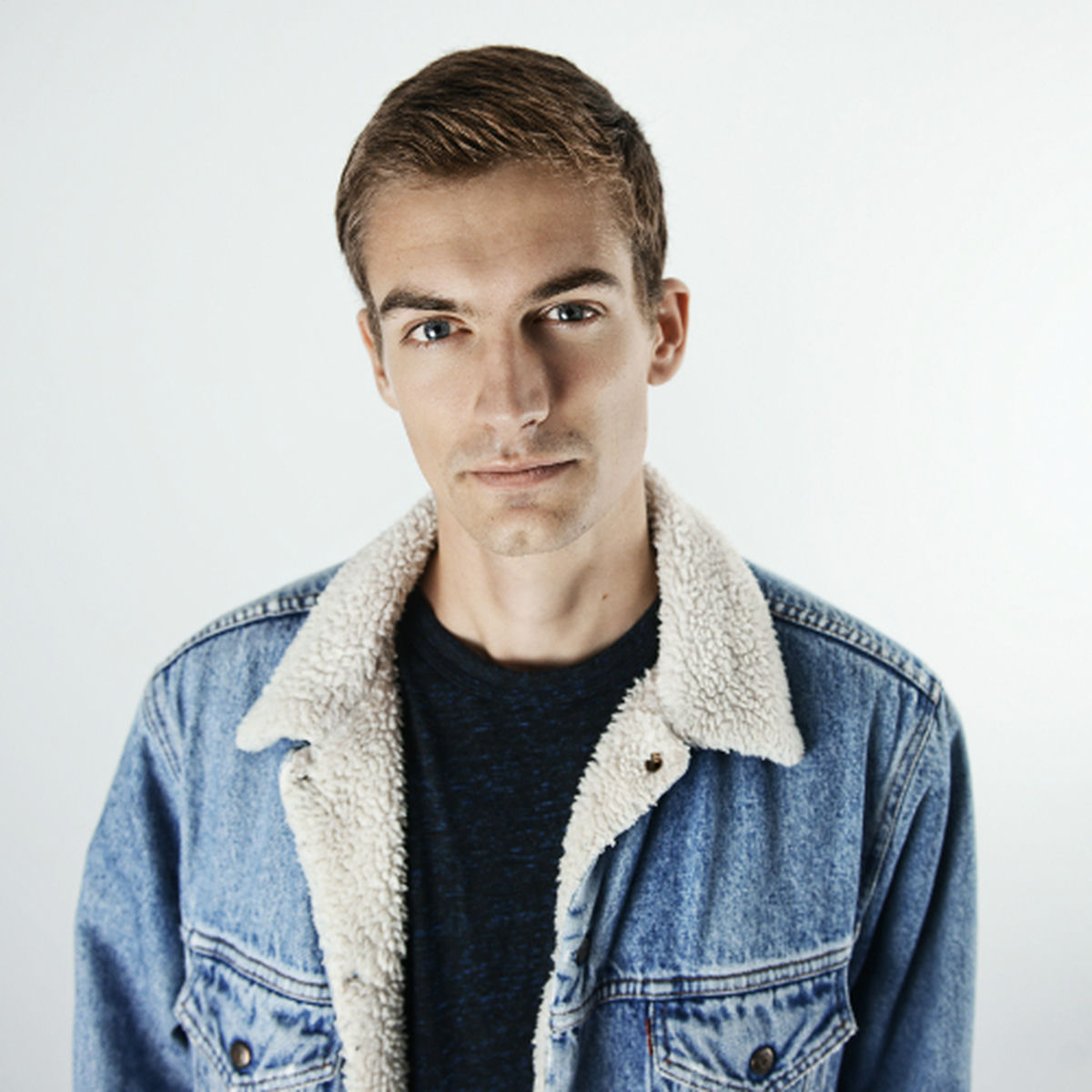 Artist picture of Maduk