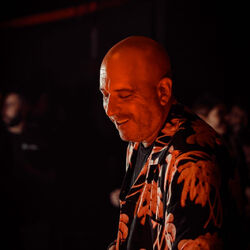 Picture of Guy Mantzur