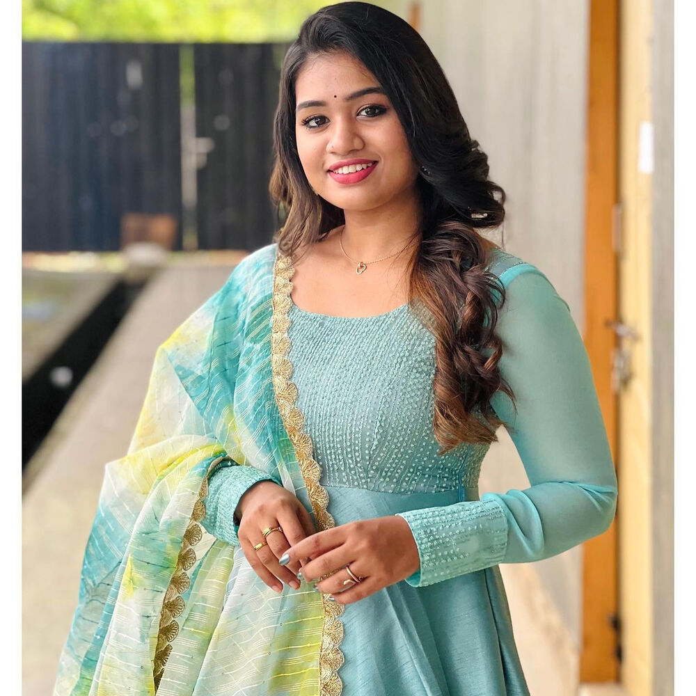 Picture of Srinisha Jayaseelan