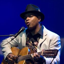 Picture of Guy Davis