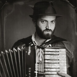 Picture of Daniel Kahn