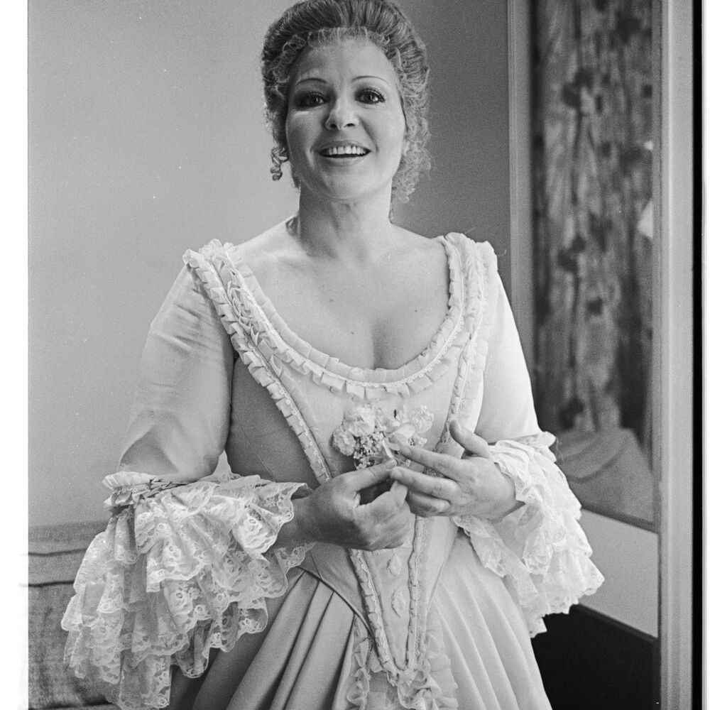 Picture of Pilar Lorengar