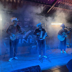 Picture of grupo linea sierreña