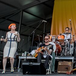 Picture of Meschiya Lake and The Little Big Horns