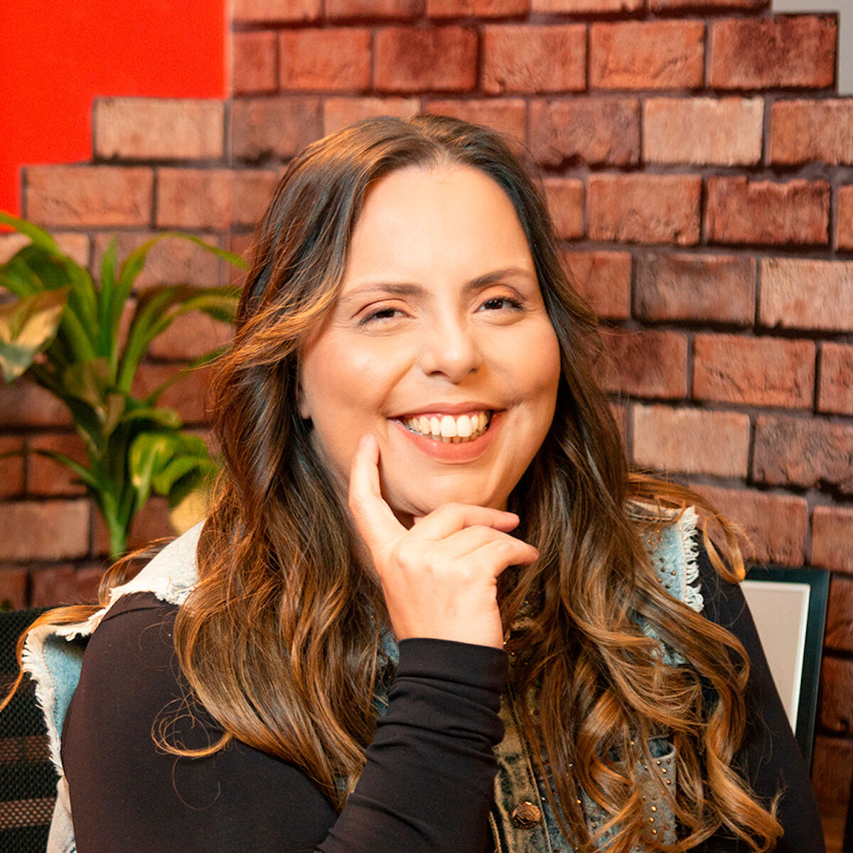 Artist picture of Pastora Helena Raquel