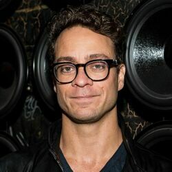 Picture of Amos Lee