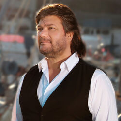 Picture of Ahmet Şafak