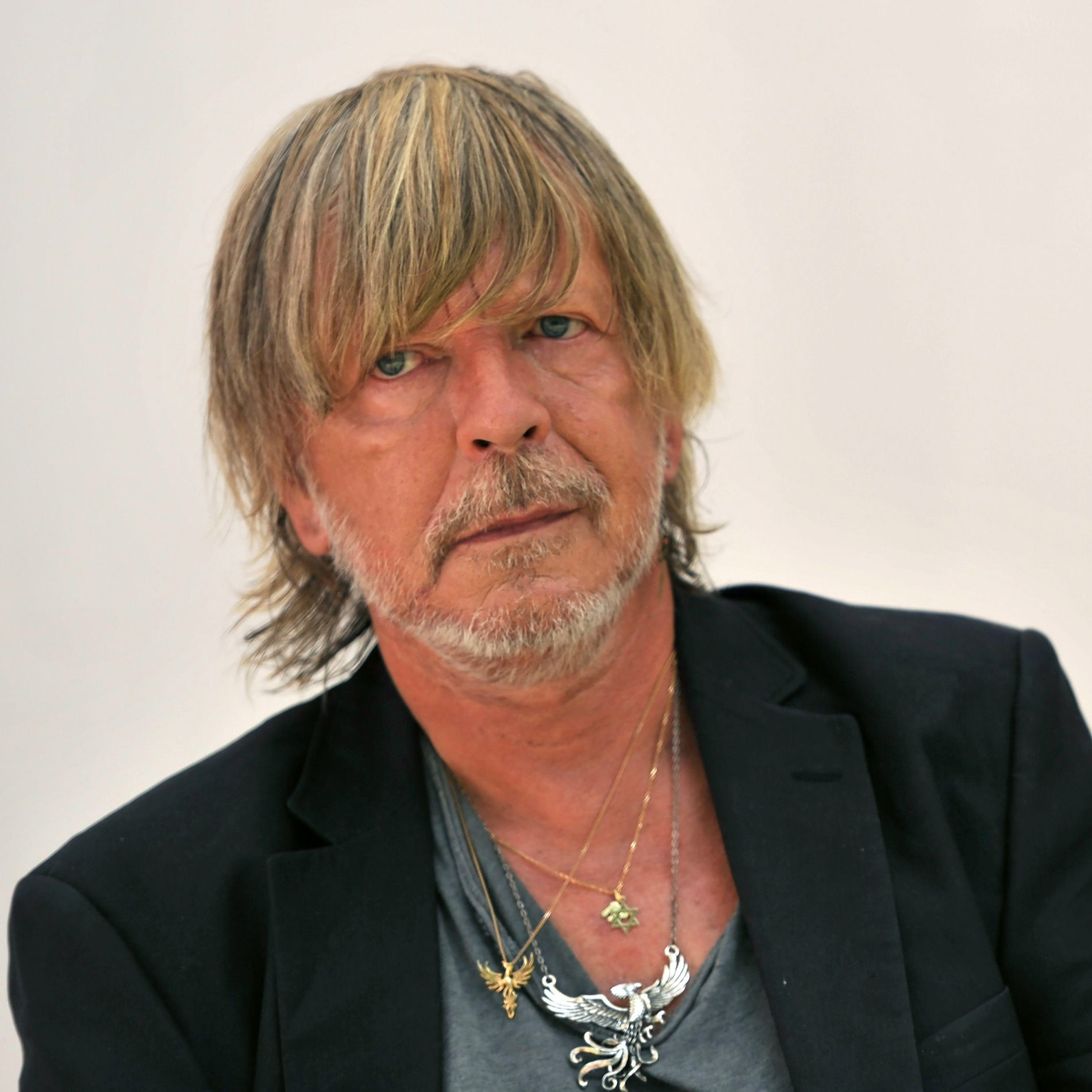 Artist picture of Renaud