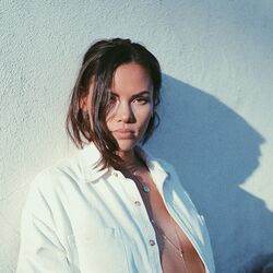 Sinead Harnett