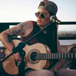 Picture of Gaby Violeira