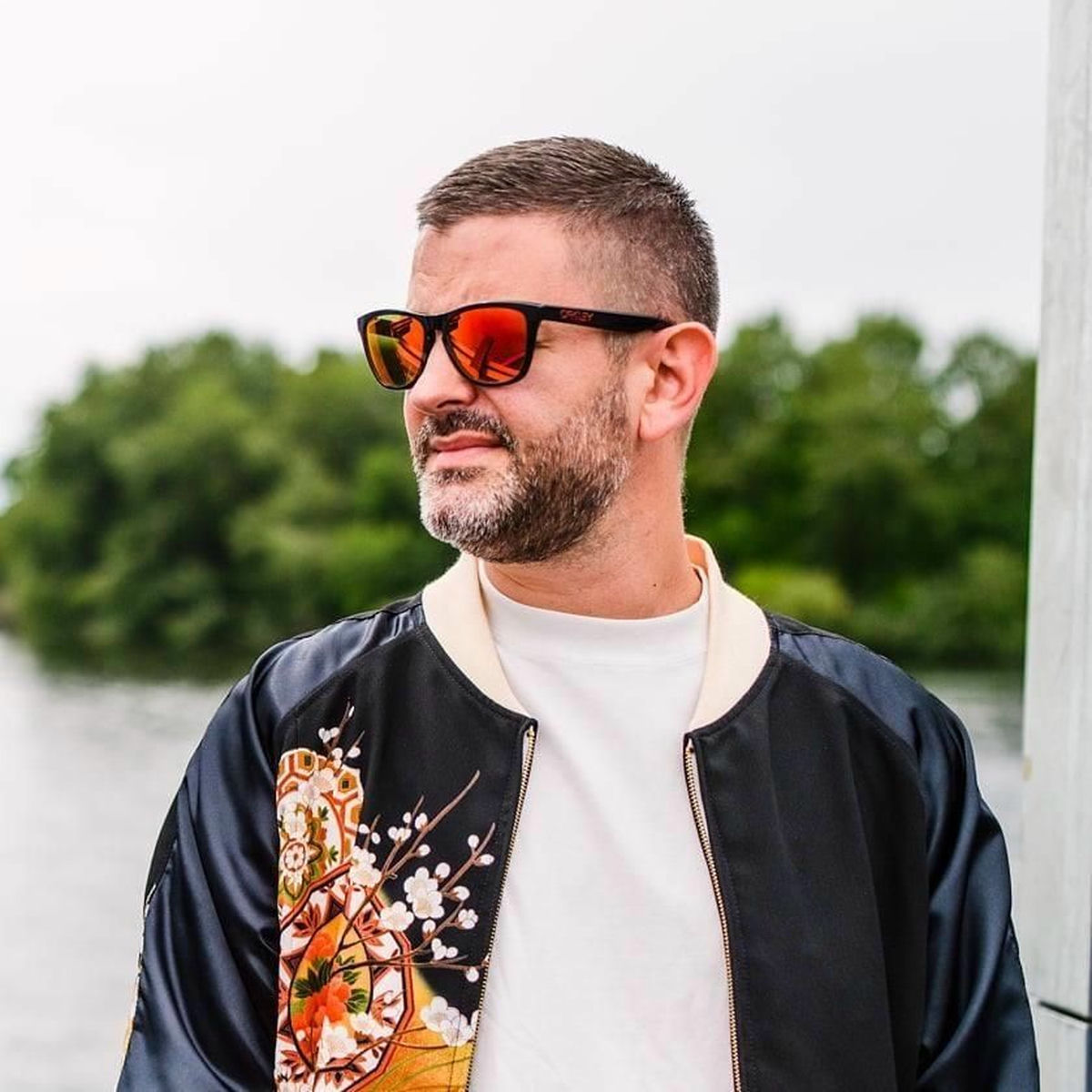 Artist picture of Sébastien Léger