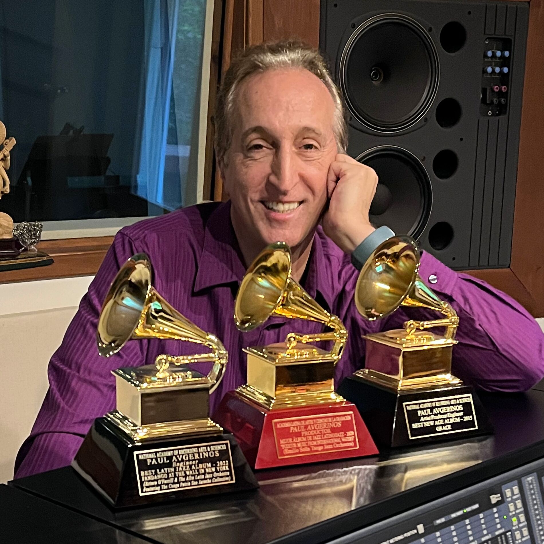 Artist picture of Paul Avgerinos
