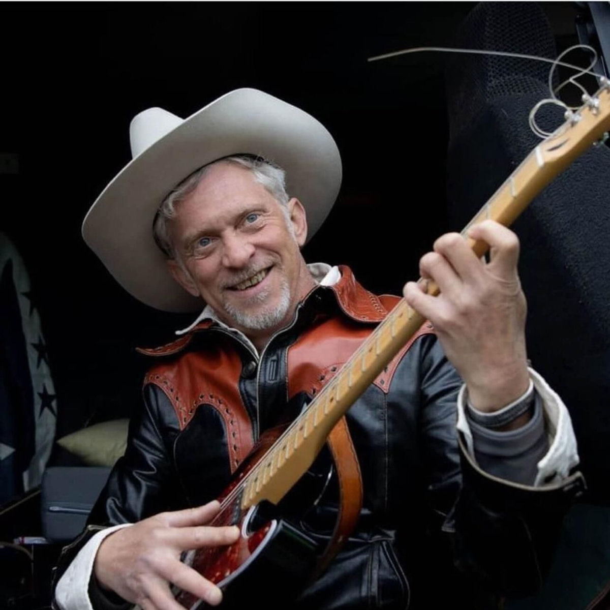 Artist picture of Jimbo Mathus