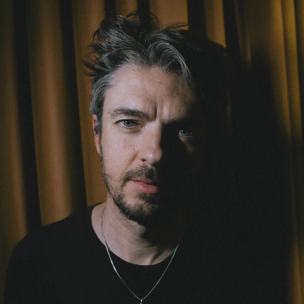 Artist picture of Tom Skinner