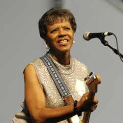 Picture of Barbara Lynn