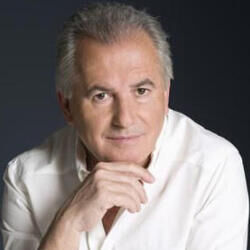 Picture of Victor Manuel