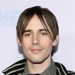 Picture of Reeve Carney