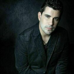Picture of Josh Gracin