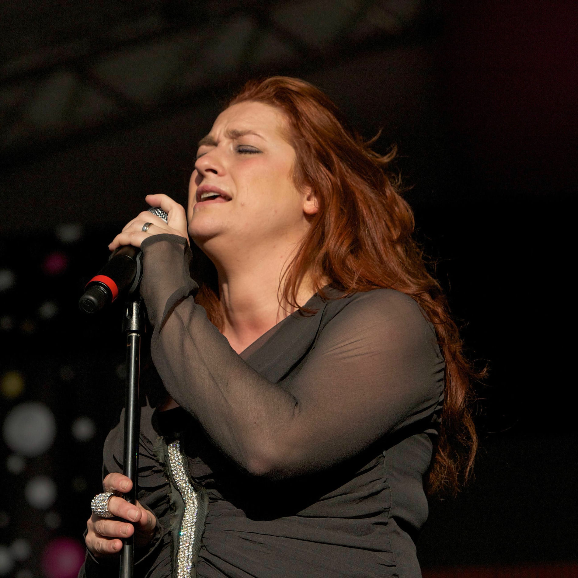 Artist picture of Niamh Kavanagh