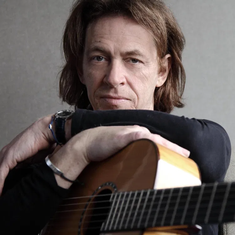 Dominic Miller