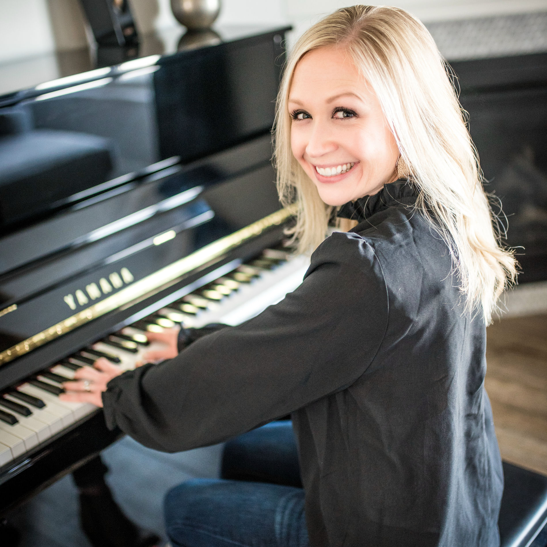 Artist picture of Tiffany Hobson