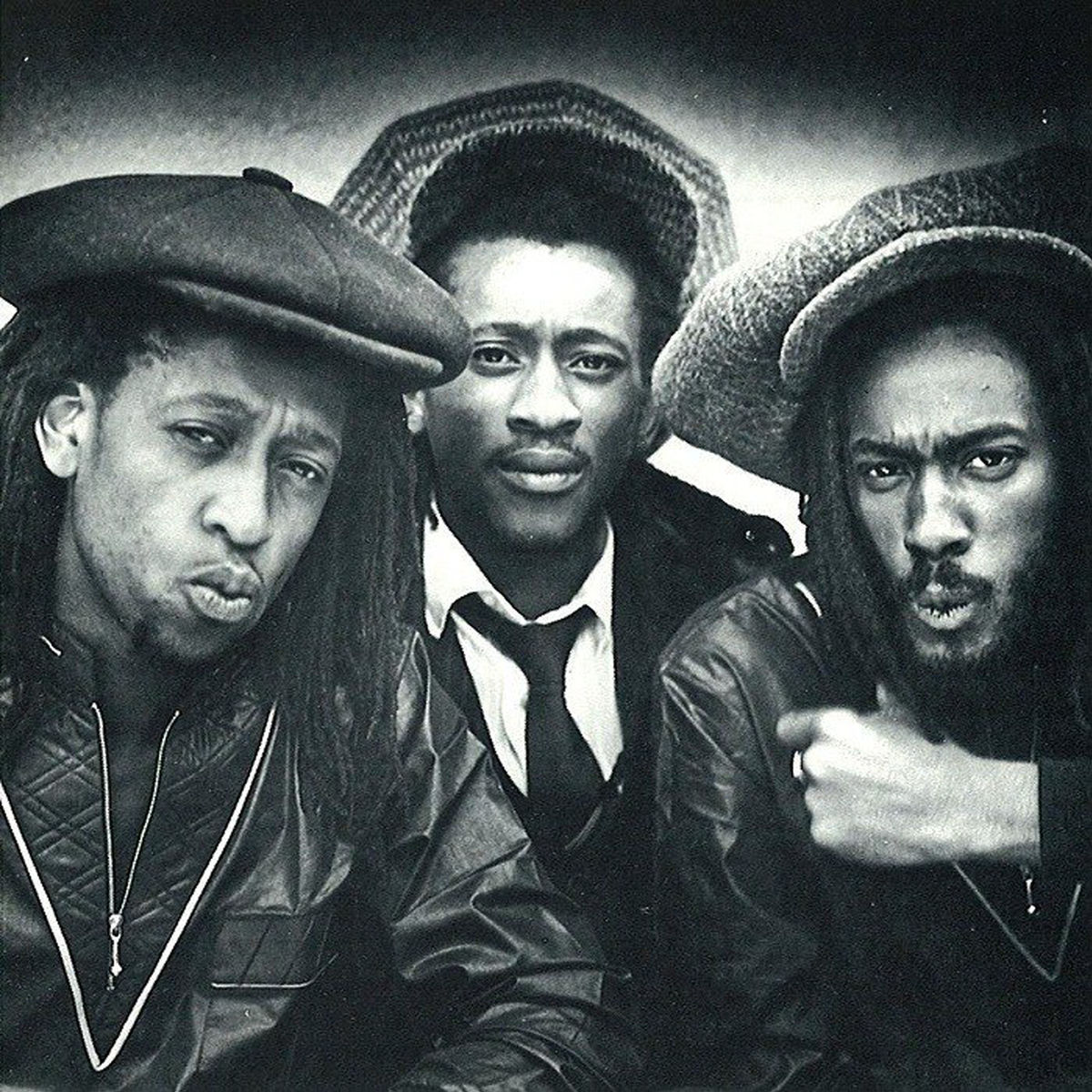 Artist picture of Aswad
