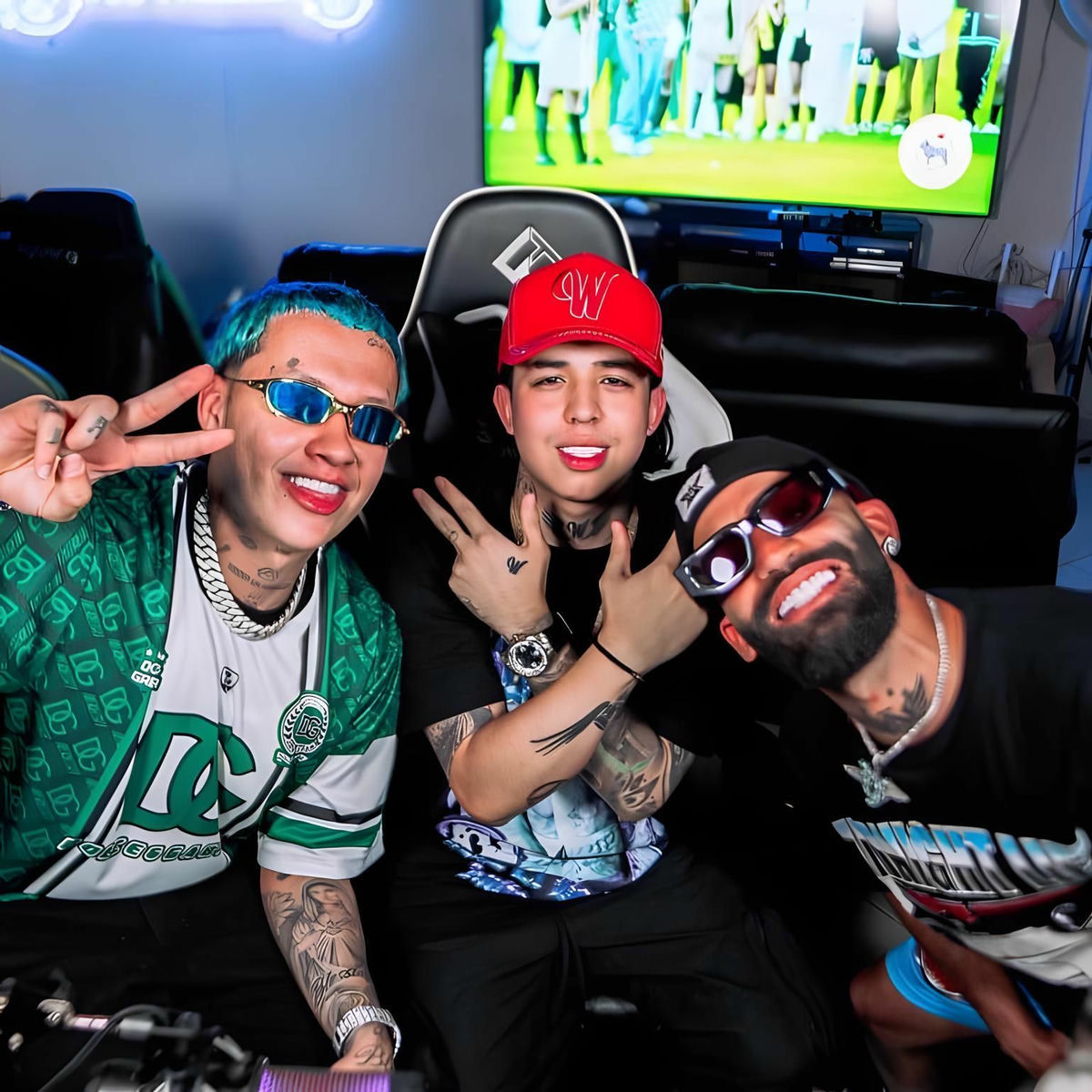 Artist picture of W Sound