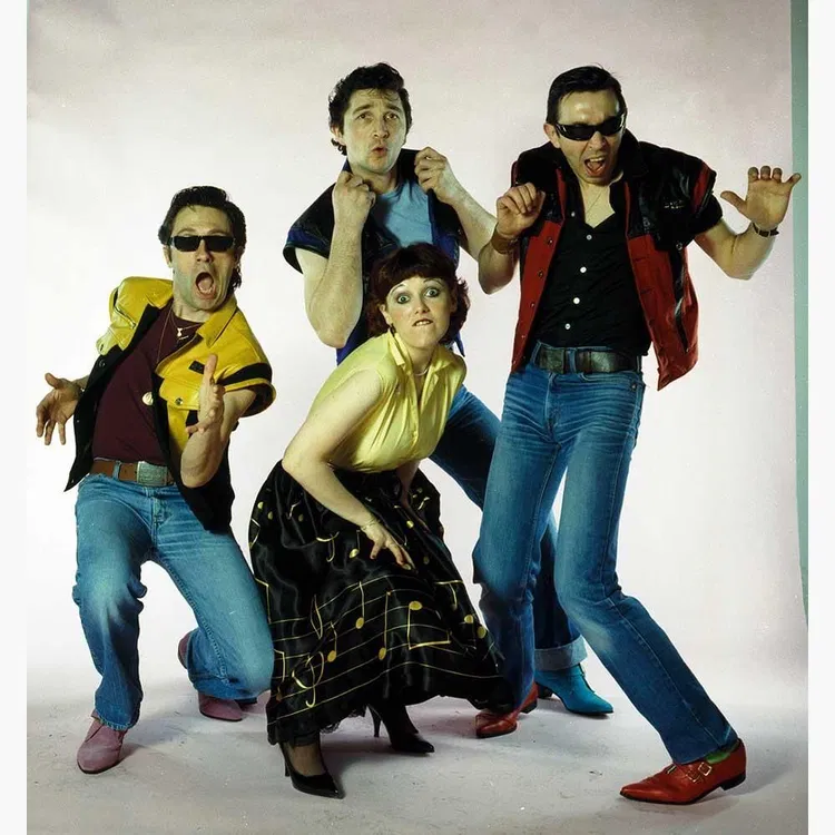 Rocky Sharpe & The Replays