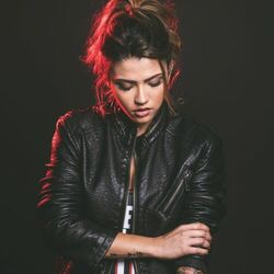 Picture of Lari Hi